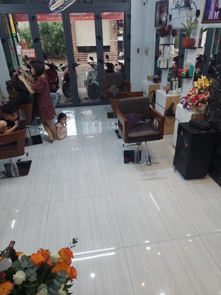Còn chờ gì nữa, hàng hiếm, gia chủ cần bán gấp nhà gần Út Tịch-Hoàng Sa, trệt 3 lầu giá rẻ, LH0931572806