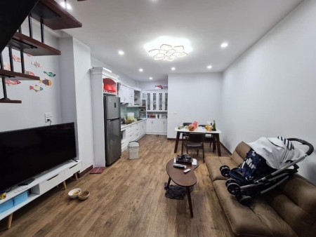Hiếm phân lô Nguyễn Khoái, ô tô đỗ cửa, nhỉnh 4 tỷ, 5 tầng đúc kiên cố, dt 48m2