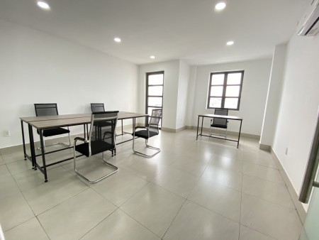 Sang căn đôi mặt tiền Cityland Phan Văn Trị trệt + 4 lầu có thang máy