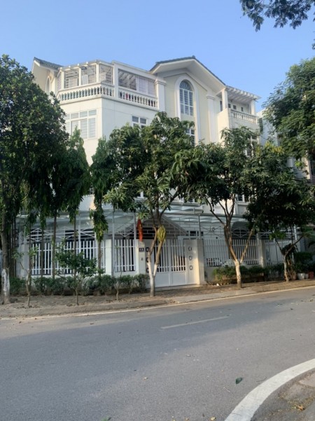 Bán nhà vườn liền kề khu đô thị Việt Hưng – Long Biên