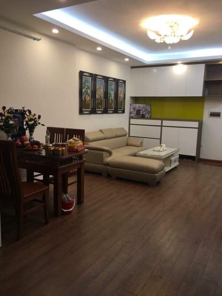 Bán gấp căn hộ CT2 Yên Nghĩa 70m2 2PN 2WC giá 1.xxx tỷ. LH: 0374.393.926