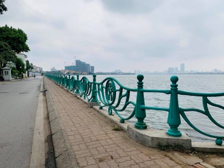 Biệt Thự Lạc Long Quân 30m ra Hồ Tây Siêu Thoáng Sáng 111m2x 4T 15.5 Tỷ