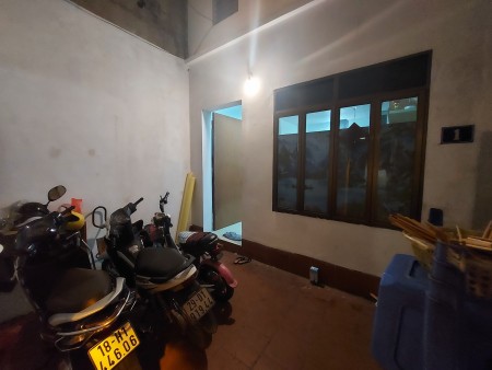 Thanh Nhàn, MT 4.2, 30m2, giá 4.1 tỷ