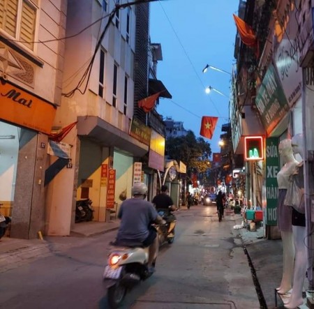 Bán nhà đất mặt phố Bùi Xương Trạch, Thanh Xuân 72m MT4.2m 9.9 tỷ, lô góc
