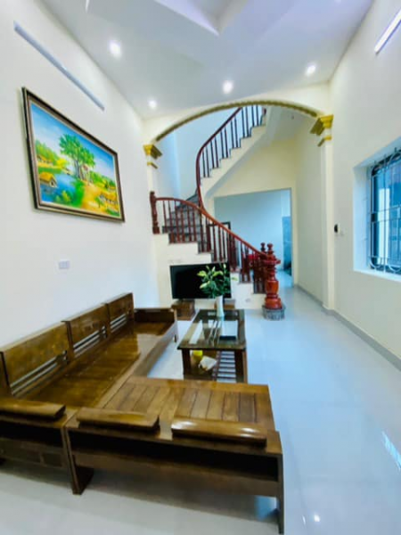 Bán nhà Đống Đa, đẹp long lanh, nhiều tiện ích, dtsd 37m2, giá 3.8 tỷ