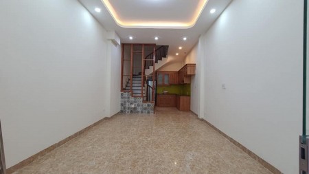 Bán nhà mới tinh Lê Quang Đạo – trung tâm Mỹ Đình, 5 tầng, giá 3.35 tỷ.