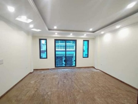 Bán nhà Trần Kim Xuyến, kinh doanh vỉa hè rộng tốt 50m giá 11.5 tỷ