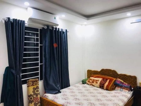 Bán nhà Hà Đông, dt 41m2, 3 tầng, 3 phòng ngủ, giá 2.8 tỷ, hiểm có khó tìm