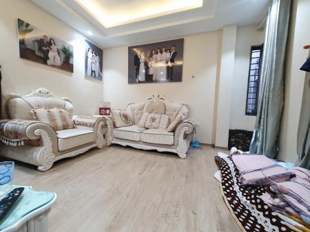 Bán nhà Nguyễn Lương Bằng 40M2, 4 tầng, MT 5m, 4.6 tỷ, tặng nội thất, nhà mới, sổ đỏ