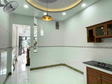 Nhà 2 tầng rộng rãi, hẻm xe hơi. Cạnh Vietcombank Tây Thạnh. 4,9 tỷ