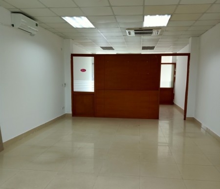Cho thuê sàn văn phòng phố Yết Kiêu Hoàn Kiếm diện tích 100m2x 8 tầng, mặt tiền 5m
