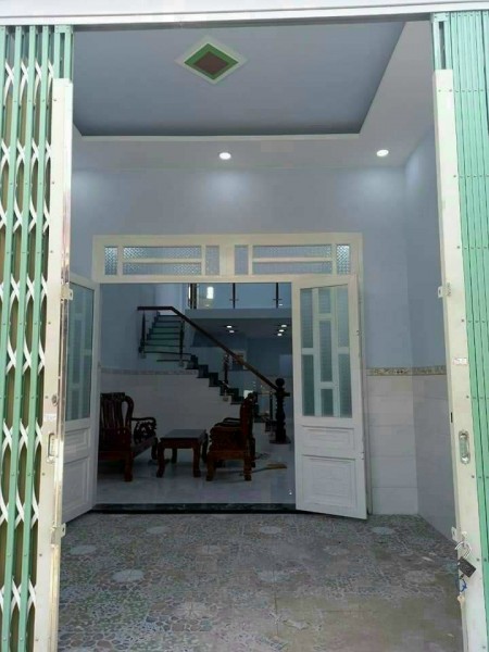 Cần tiền bán gấp nhà Hóc Môn 72m2 giá 960 triệu
