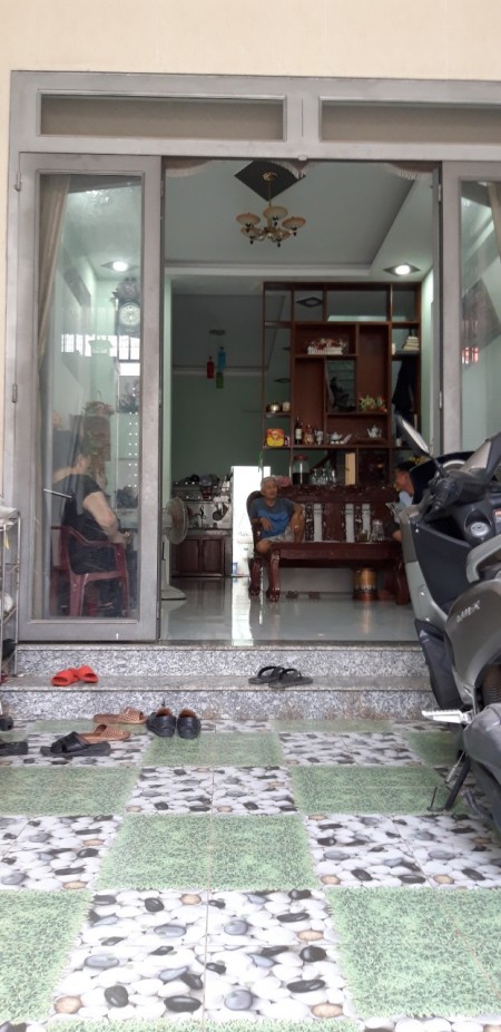 Nhà Biên Hòa mới xây ngay ngã tư Vũng Tàu 2170/150m2, đường oto