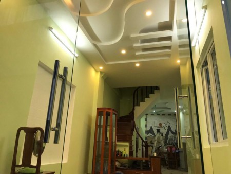 Nhỉnh 3 tỷ, căn 43m2, 5 tầng, gara ô tô Thanh Xuân, Hoàng Mai. LH: 0949859898