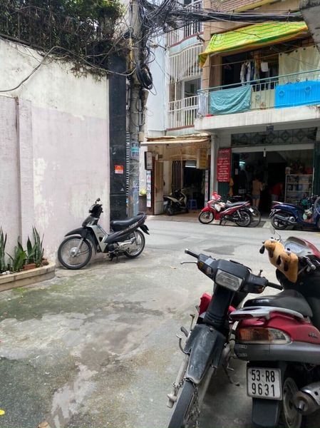 Chính chủ cần bán gấp nhà HXH Trường Chinh, phường 14, Tân Bình (4.5x15) 3L giá 10 tỷ