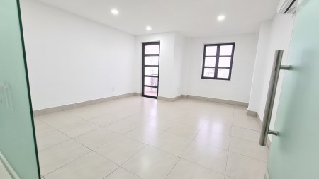 Cho thuê văn phòng mt Cityland Phan Văn Trị có thang máy