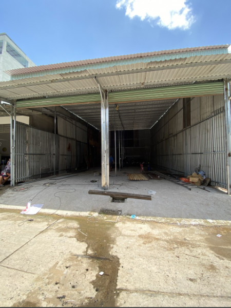 Cho thuê 180m2 xưởng tại TL08, gần cầu An Lộc, đường hẻm lớn, xe tải đậu vô tư