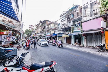 Bán nhà Phùng Khoang, kinh doanh đỉnh đường 10m dt 40m2, 5 tầng nhỉnh 4 tỷ