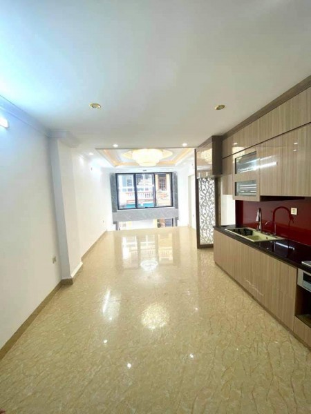 NHÀ HIẾM Bát Khối, Thạch Bàn, 3 mặt thoáng, ôtô đỗ cửa, Dt 40m2, mt: 4.5m giá 3,1 tỷ