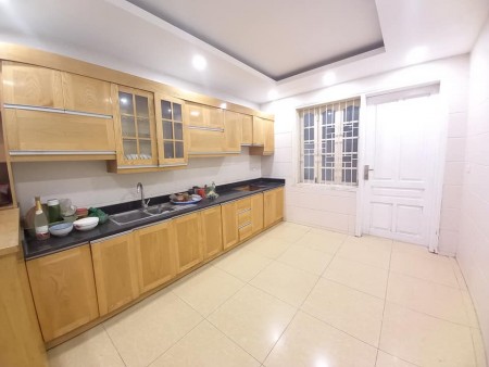 Bán nhà mặt ngõ oto tránh, đường Láng Hạ, 5 tầng, 60m2 - 10 tỷ
