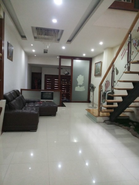 Bán nhà Kim Đồng, Hoàng Mai phân lô, lô góc, ô tô qua, kinh doanh 50mx5T, Mt10m, nhỉnh 5tỷ