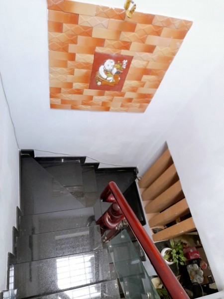 Bán nhà đường Bùi Quang Là, Quận Gò Vấp 2 tầng đúc, dt 52m2, hẻm xe hơi, chỉ 4.2 tỷ, thương lượng