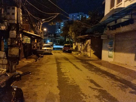 Hơn 7 tỷ có nhà 45m ô tô tránh vỉa hè, kinh doanh sầm uất, lh 0978439490