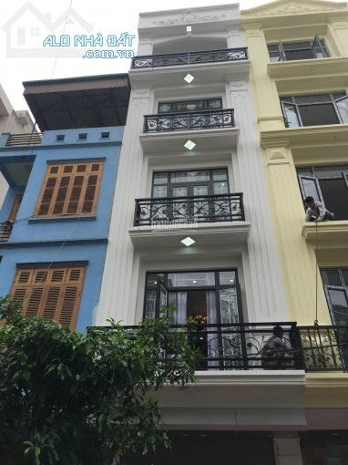 Liền kề biệt thự Văn Phú bán như tặng người thân trong mùa dịch