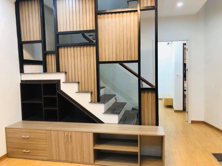 Bán GẤP nhà phố Lê Lai, 42m2 4 TẦNG giá chỉ 3.5 tỷ