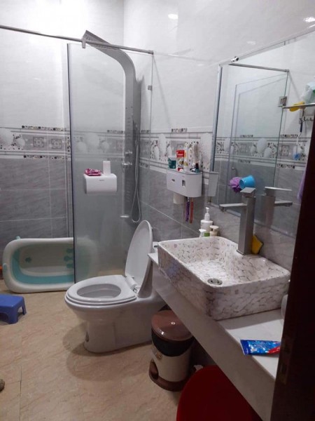 Ngộp ngân hàng Cần Bán nhà HXH Bà Hạt, Phường 4, Quận 10, 36m2, 3 Tầng, 4x8, 4 tỷ 5