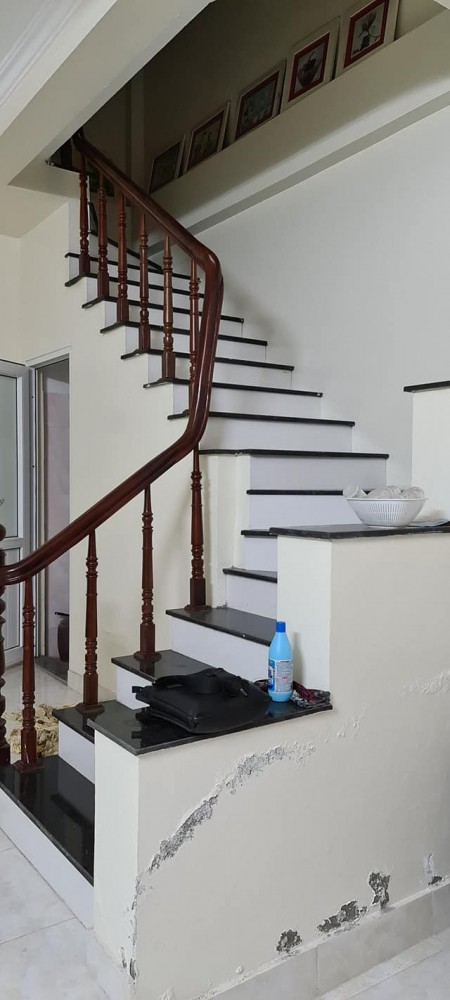 Bán Nhà Võng Thị 40m2, 4 tầng, mt 6m, giá 4.65 tỷ, Quận Tây Hồ