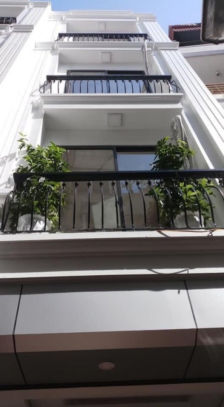 Bán nhà đường Vĩnh Quỳnh, an sinh đỉnh, diện tích 50m2, giá 2.5 tỷ