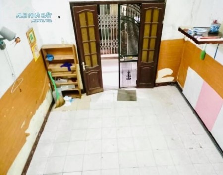 Bán nhà mặt ngõ phố Tôn Đức Thắng, HN, 30m, 3.1tỷ. 0375469720