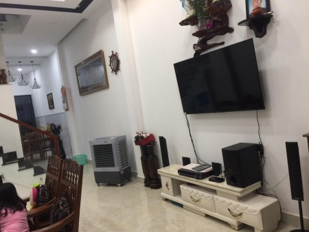 Chính chủ bán nhà hẻm 1/ quận Tân Phú, Kênh Tân Hoá, 46m2, 5.2 tỷ