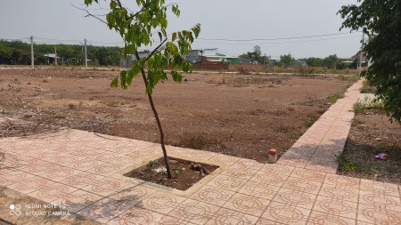Chính chủ bán gấp nền đất 120m2 thổ cư 100% giá 7tr/m2 tại xã Tiến Hưng, Đồng Xoài