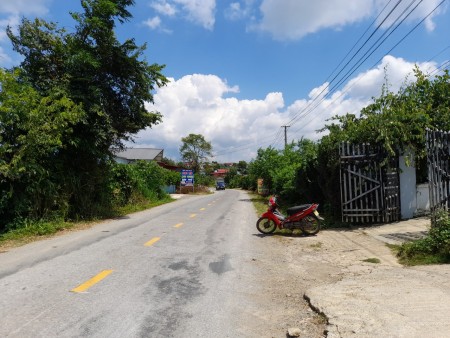 Đất Mộc Châu, Bám Mặt đường Quốc Lộ 43, đường đi cửa Khẩu Quốc tế Lóng Sập.
