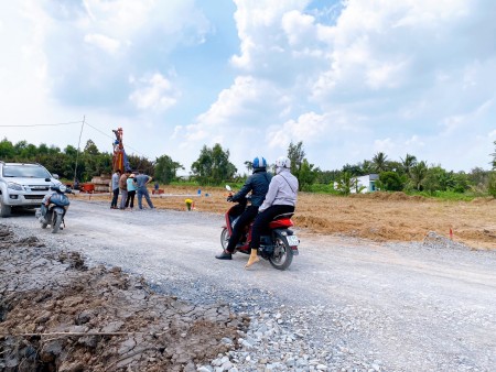 Cần bán đất gần mặt tiền đường Tỉnh lộ ĐT 824 Đức Hòa ngay cụm khu công nghiệp lớn Tân Đức, Đức Hòa