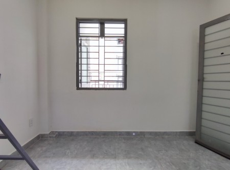 Xách vali lên và đến với chúng tớ nào, còn nhiều phòng trống và thoải mái cho mọi người lựa chọn