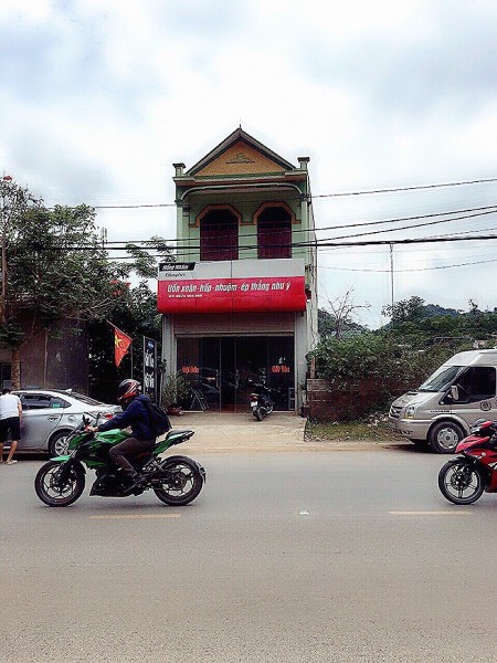 Bán nhà mặt phố tại tiểu khu 10, mặt đường quốc lộ 6, Thị trấn Mộc Châu Sơn La
