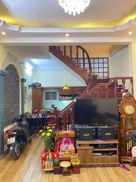 Nhà mới full nội thất ngõ 59 Quan Hoa hợp KD, DT 42m2, 4 tầng MT 4m giá 5.8 tỷ