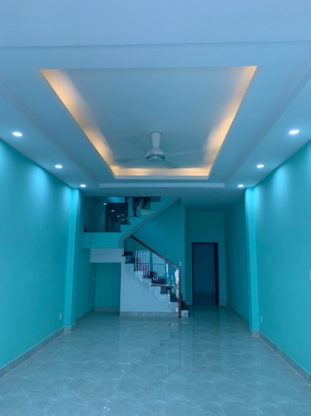 Bán nhà lô góc ngay trung tâm Dương Quảng Hàm giá chỉ 5 tỷ 7