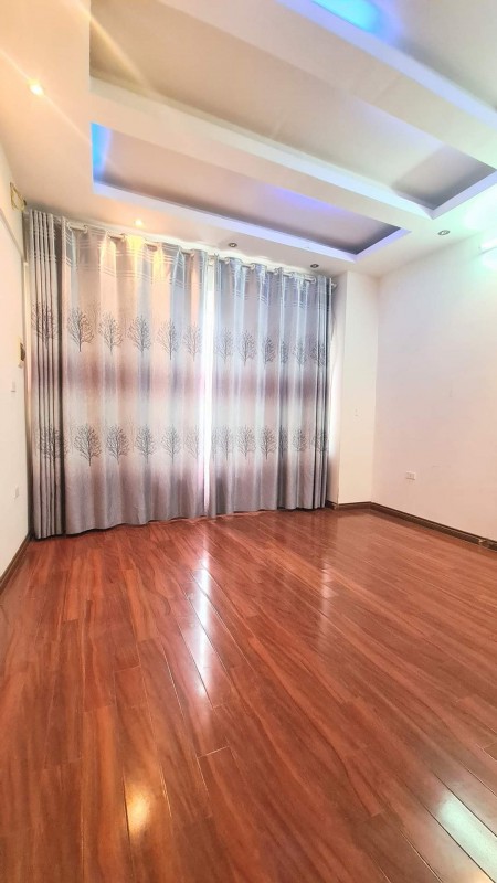 Cần Bán Nhà Đường Xuân Đỉnh, Lô Góc, Diện Tích 45 M2, 5 Tầng, Giá 3.4 Tỷ.
