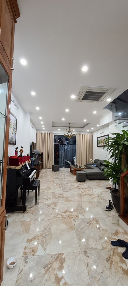Bán Nhà Quang Trung Hà Đông, lô góc, ô tô, 46m, 3 tầng, giá 3 tỷ