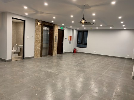 Cho thuê sàn văn phòng ngõ phố Trần Duy Hưng Cầu Giấy, giá 20 triệu/tháng