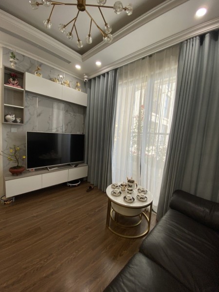 Bán căn hộ Sunshine Riverside, tầng cao, view nội khu, nội thất đẹp, 2 ngủ, giá 2.8 Tỷ có thương lượng - Lh: 0972933496