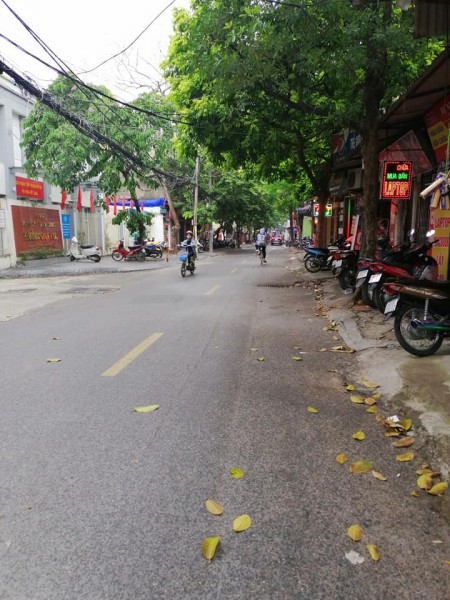 Siêu giản giá với tuyệt phẩm 5 tầng đúc, giá 3 tỷ, nội thất mới