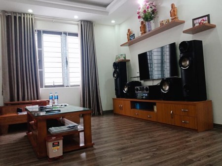 Bán nhà Định Công, Lô góc, Nhà đẹp long lanh, dt 42m2, giá 3.7 tỷ, SĐCC