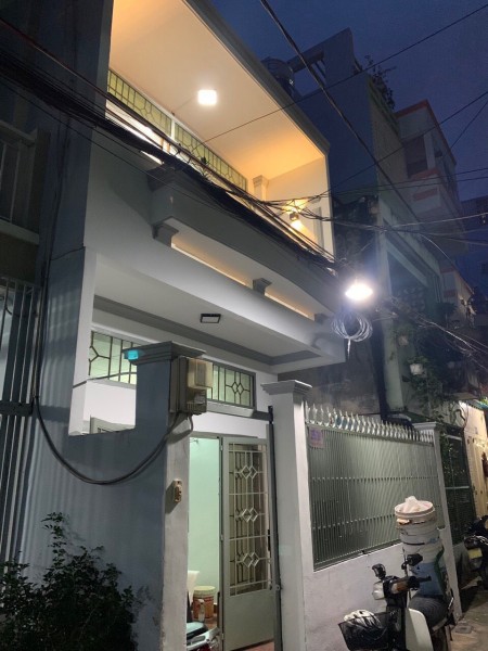 Mặt tiền đường số 9, P14, Q4, 153m2, chỉ 10,8 tỷ