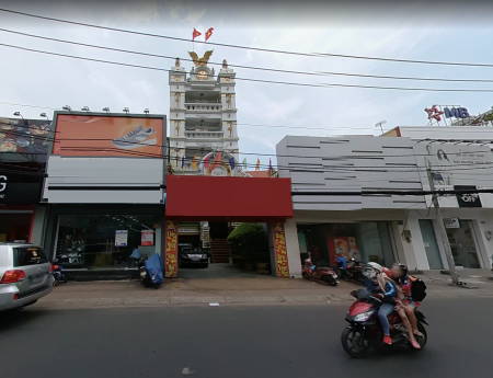 Nhà MT khu an ninh đường Hòa Bình. Diện tích 5.1 x 16