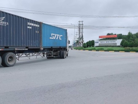 Đất đầu tư giá rẻ ngay cổng visip 2 đi vào 500m giá 4trxxx/m2 LH 0981986068